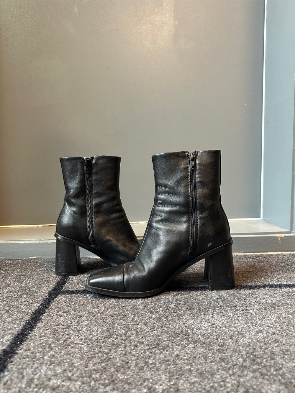Women's Black Leather Mid-Calf Block Heel Ankle Boots